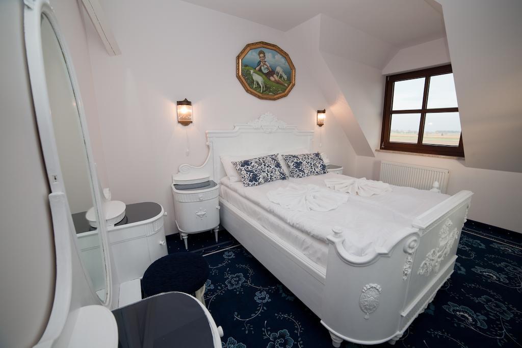 Motel Klara Sobotka  Chambre photo